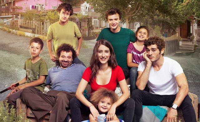 Afișul serialului Povestea noastra serial turcesc drama familie