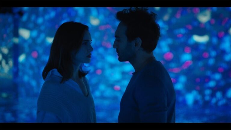 Afișul serialului Între lume și mine serial dramă romantică subtitrat în română rezumat